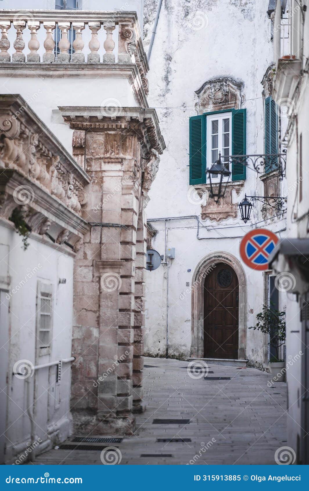 narrow streets of old town of martina franca