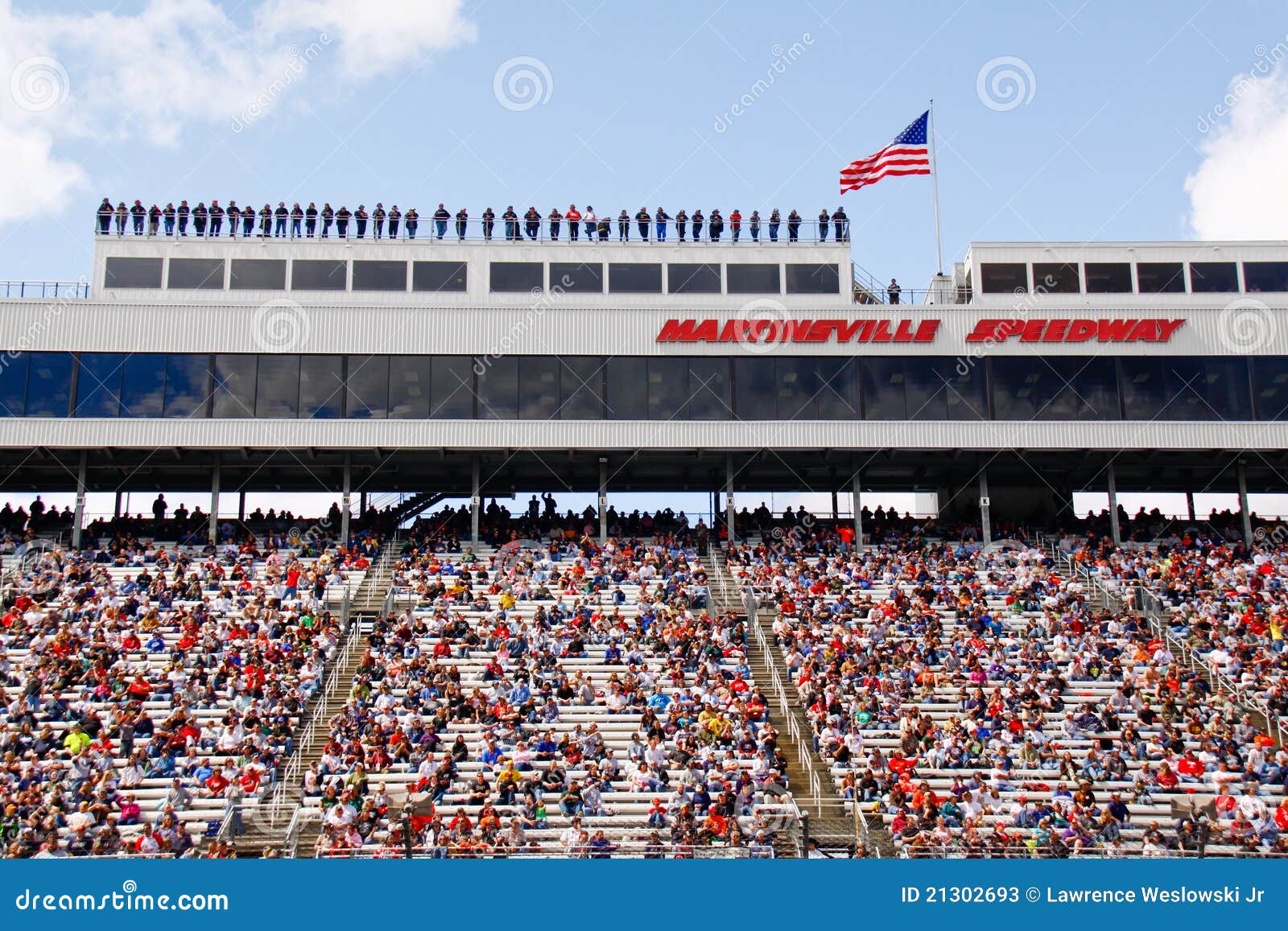 NASCAR - Spotters And Fans At Martinsville Speedwa Editorial Stock Photo - Image of ...1300 x 957