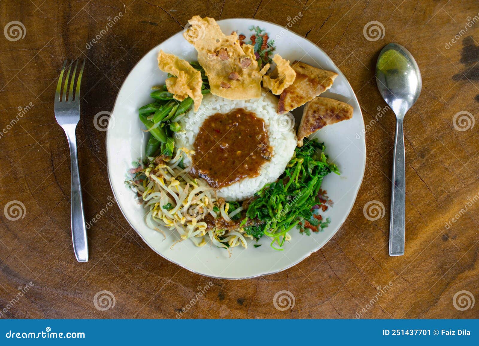 Nasi Pecel or Sego Pecel is Traditional Javanese Rice Dish of Steamed ...