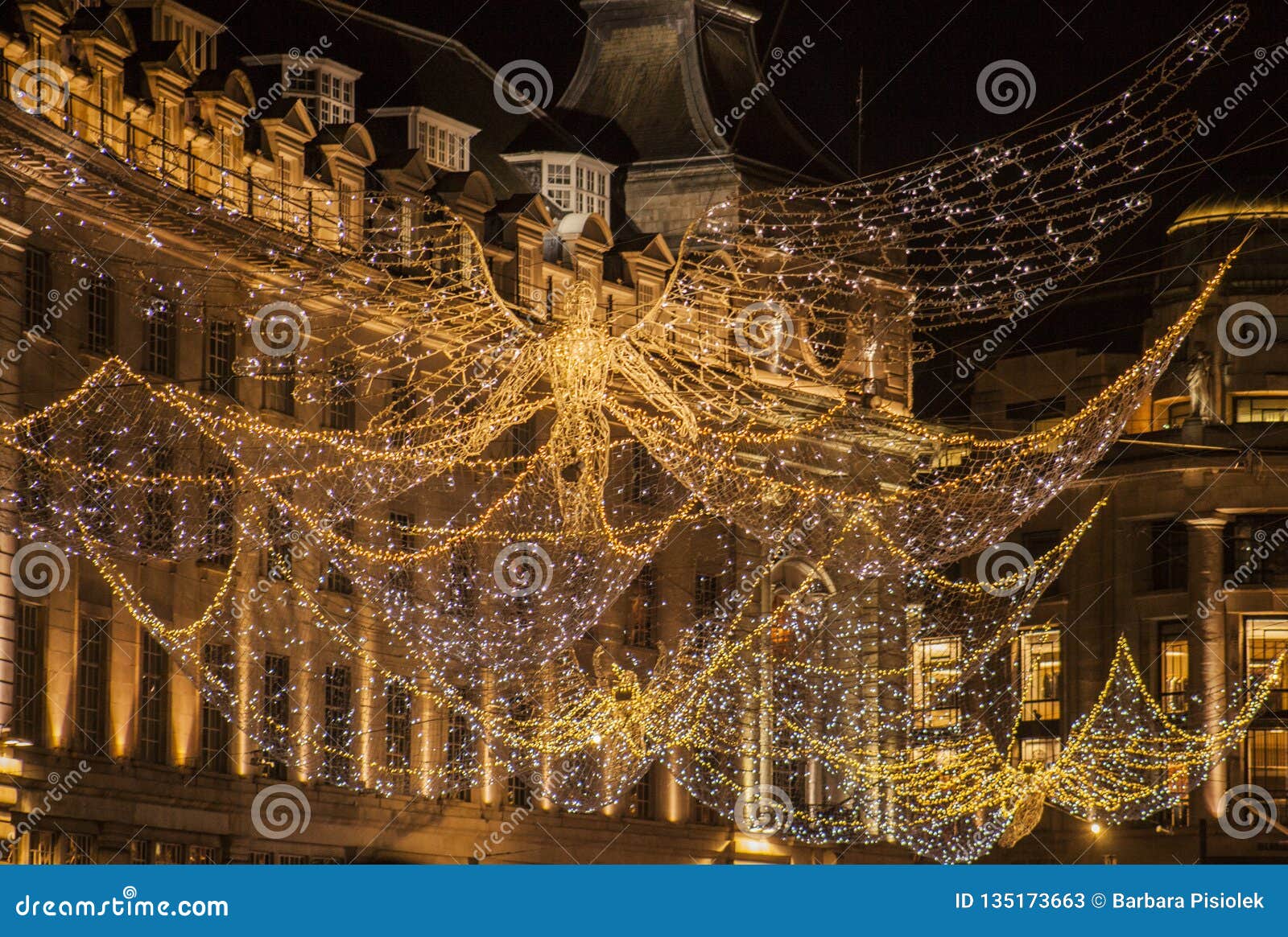 Natal Em Londres, Inglaterra, O BRITÂNICO - Anjos Em Regent Street Imagem  de Stock - Imagem de tapioca, londres: 135173663