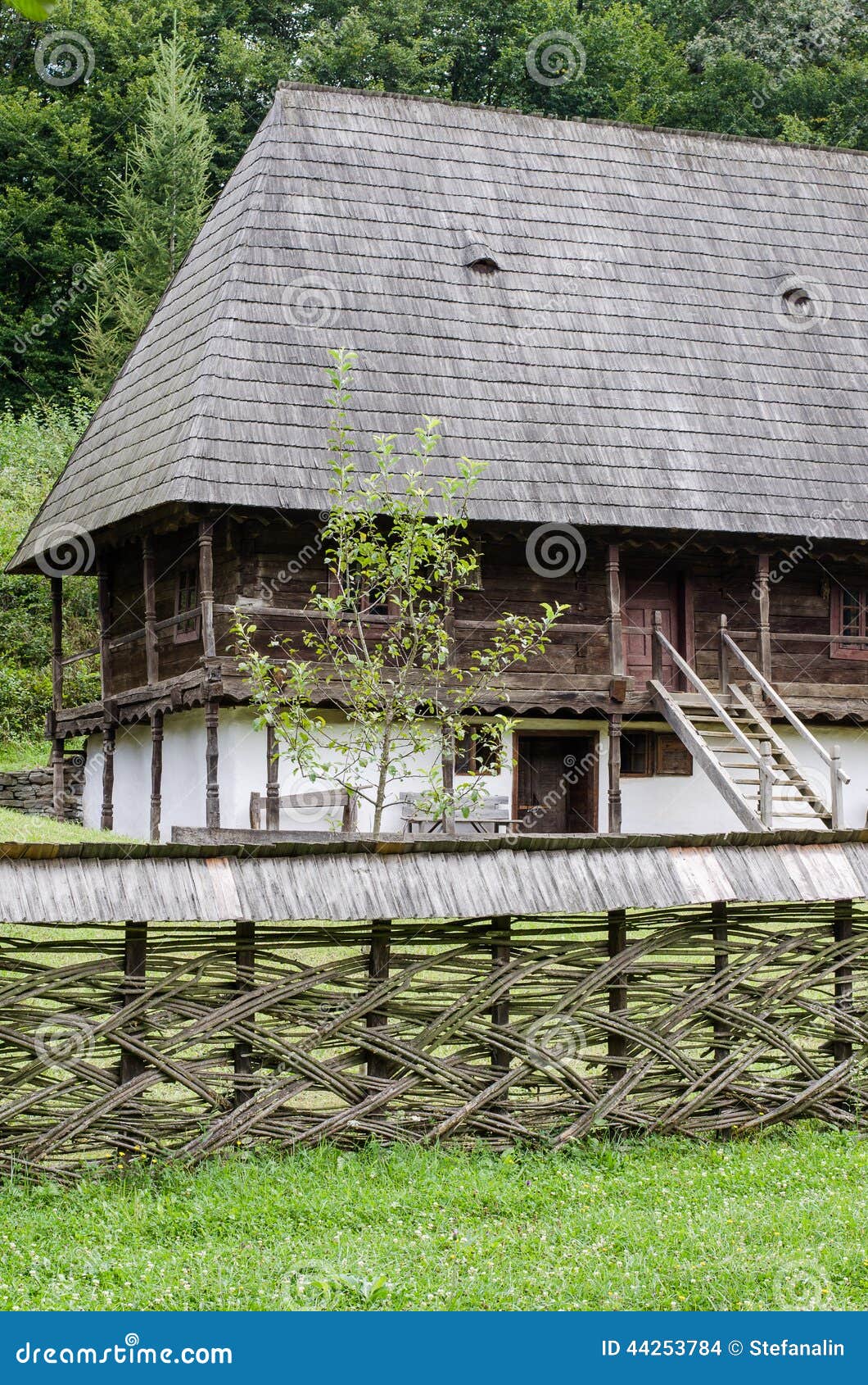 national astra museum in sibiu - old house vegetal fence