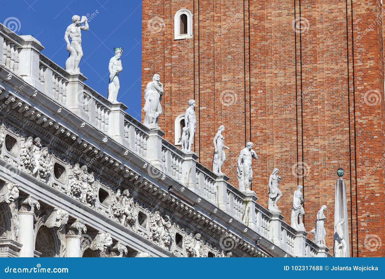 national library of st mark`s biblioteca marciana, statues at