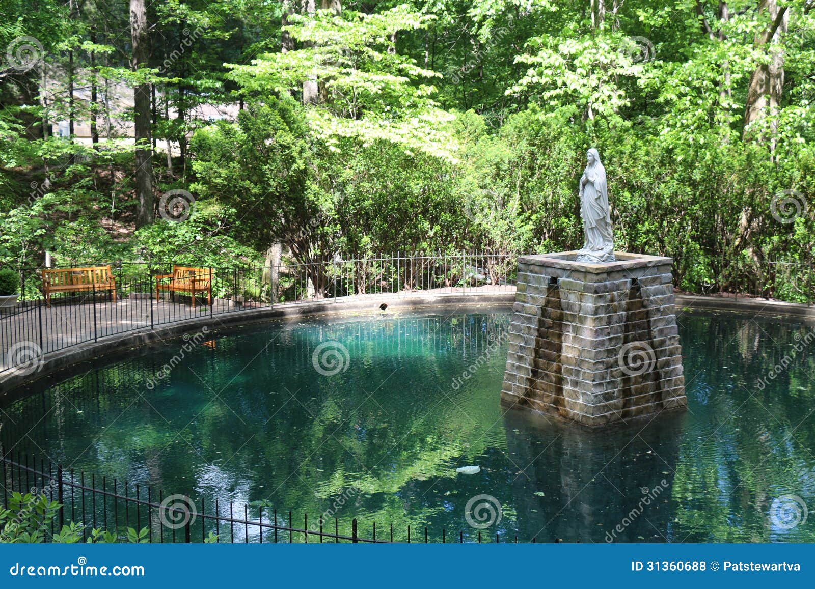 NATIONAL SHRINE GROTTO OF LOURDES Stock Photo Image 31360688