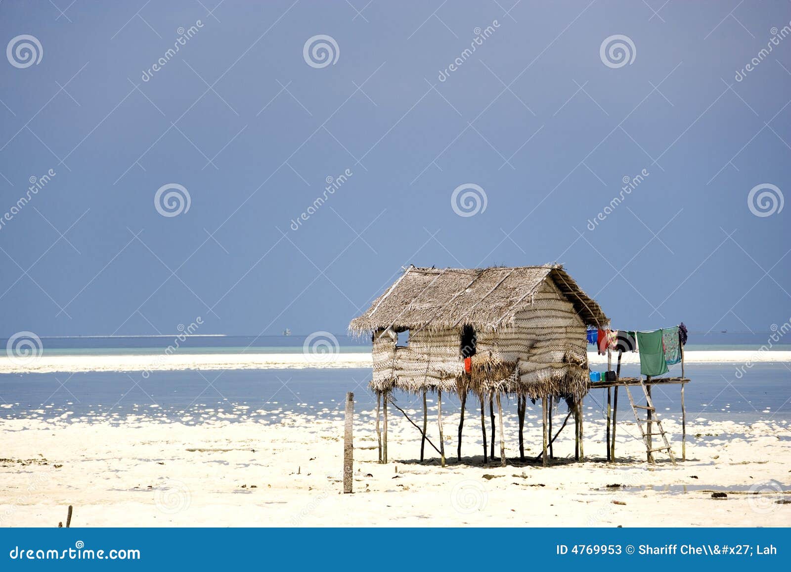 Native Hut on Stilts stock image. Image of clear, islands 4769953