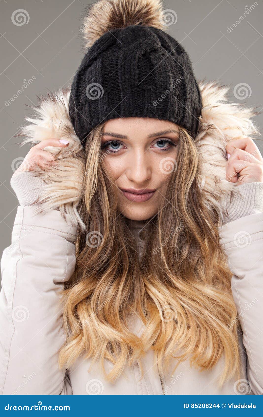natural beauty - intense winter portrait , 20-24 years, adult, c