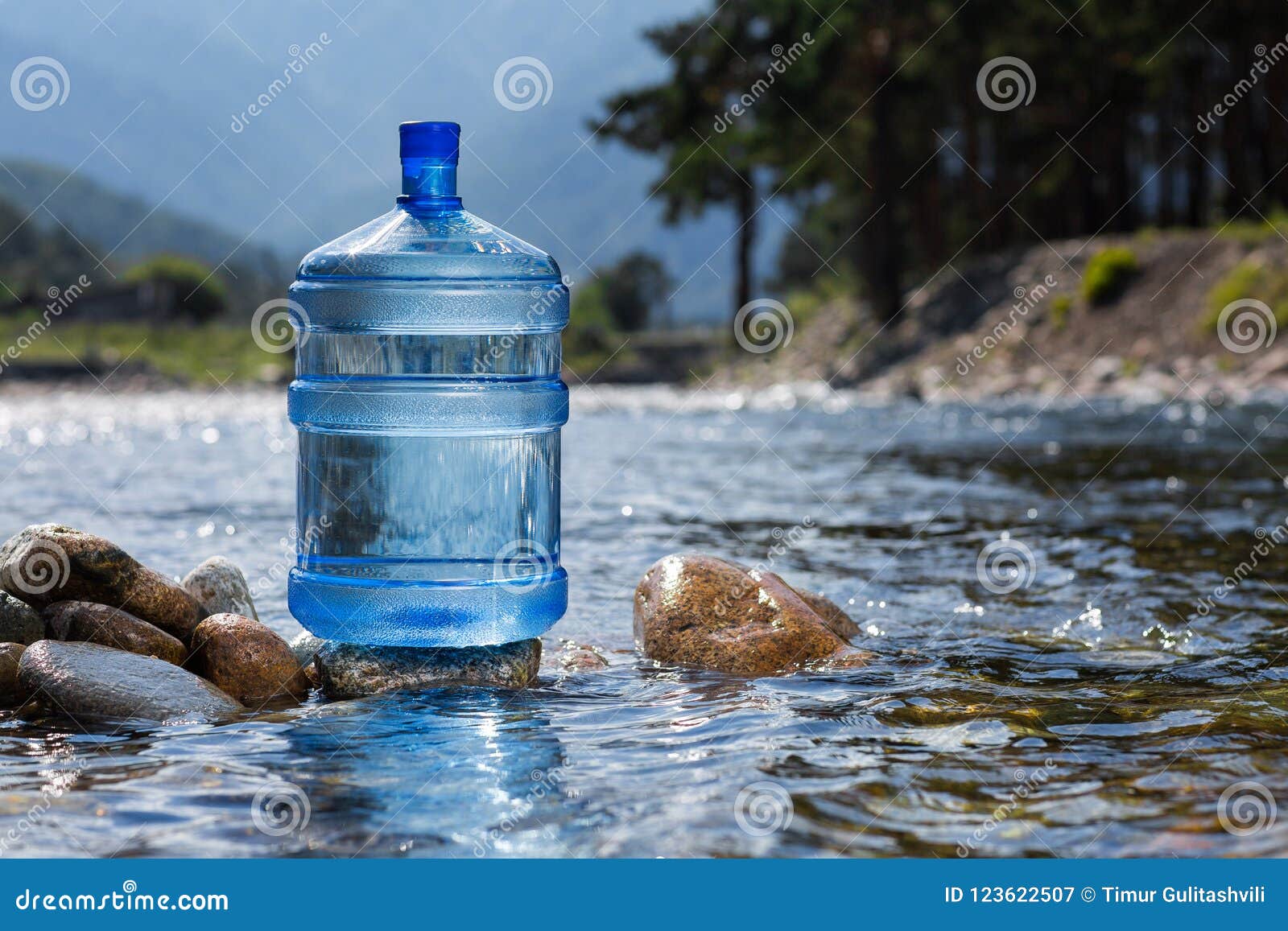 https://thumbs.dreamstime.com/z/natural-drinking-water-large-bottle-natural-mineral-water-large-bottle-123622507.jpg