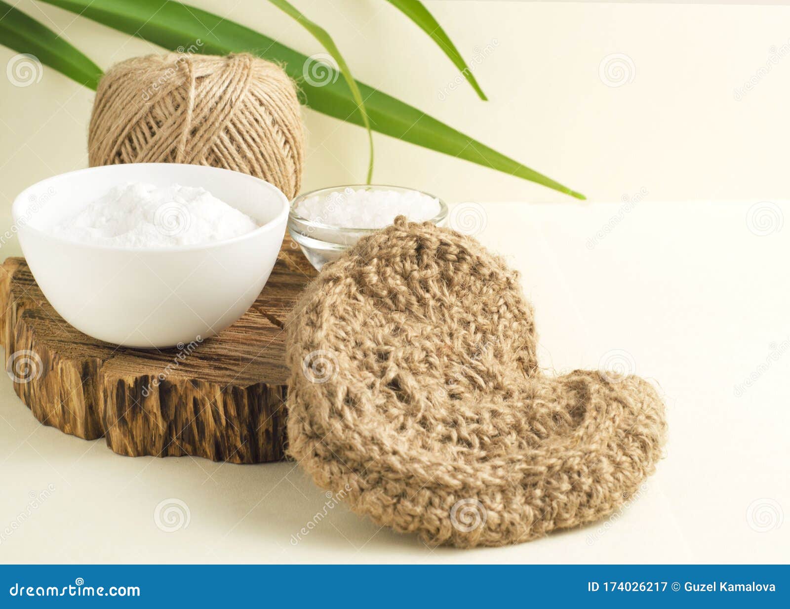 Natural Jute Sponge for Washing Dishes and Natural Cleaning Products ...