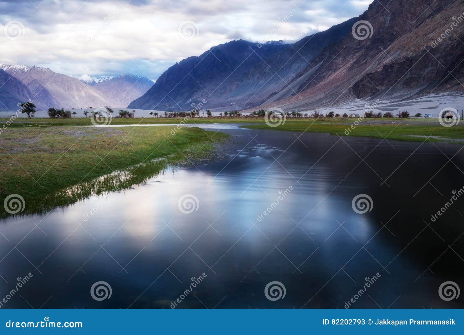 India, Jammu and Kashmir, Ladakh, Nubra Valley, Nubra Valley, Mountain  landscape stock photo
