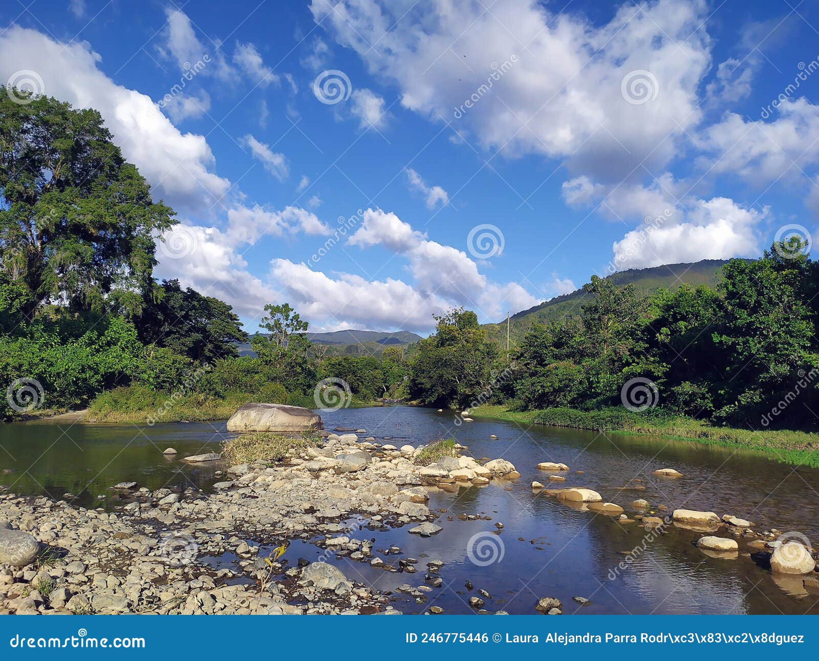 natural landscape with river and clouds. paisaje natural con rÃÂ­o y nubes