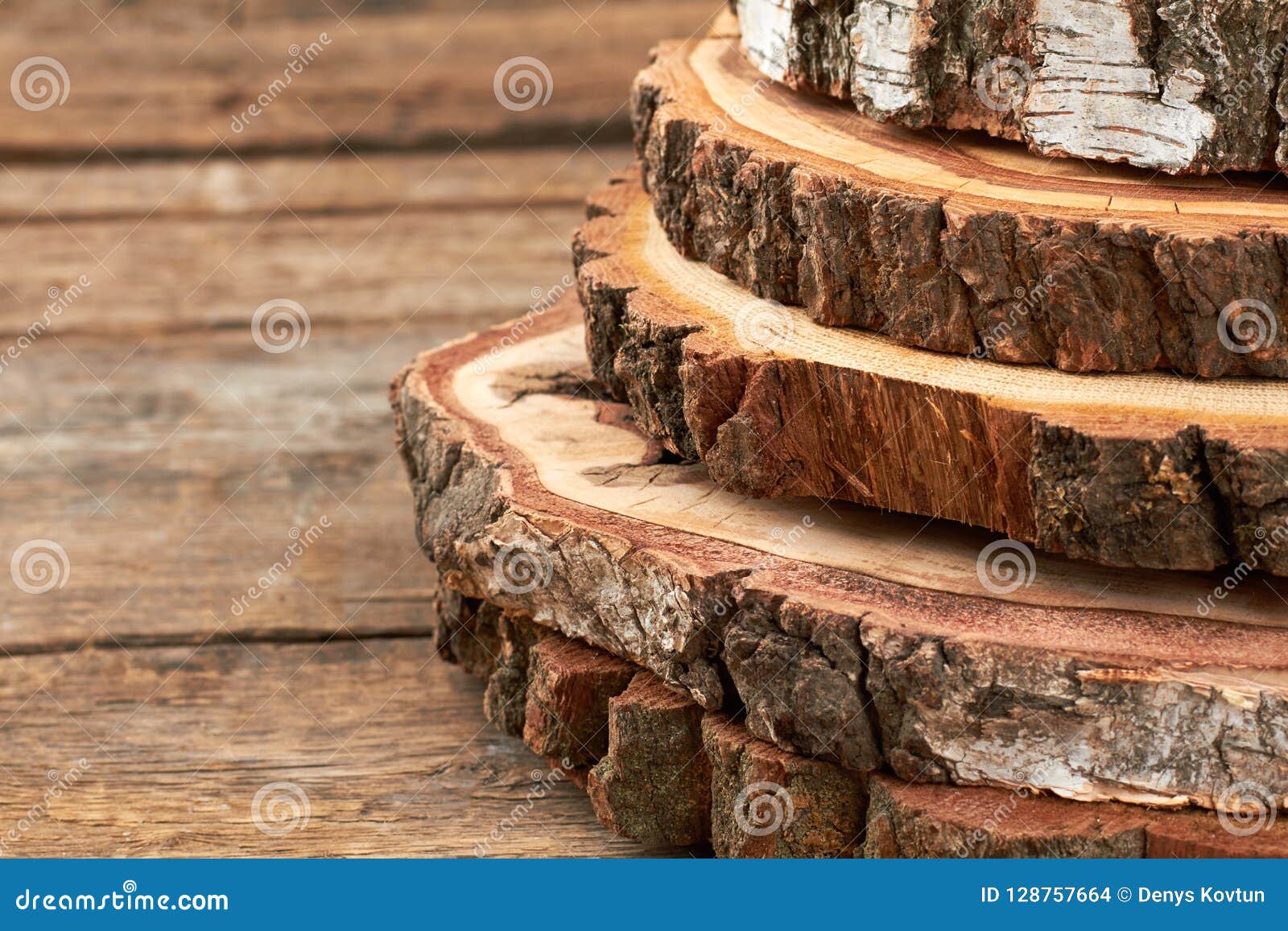 Natural Wood Log Slice Tree Bark Rustic Wedding Table Centerpiece Cake Stand 