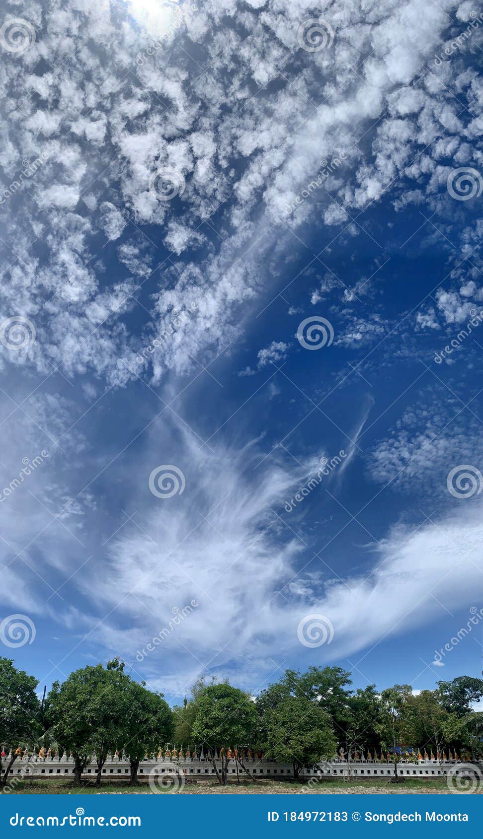 Bright Clouds and Blue Skies 9:16 Vertical Wallpaper Stock Image - Image of  blue, clouds: 184972183