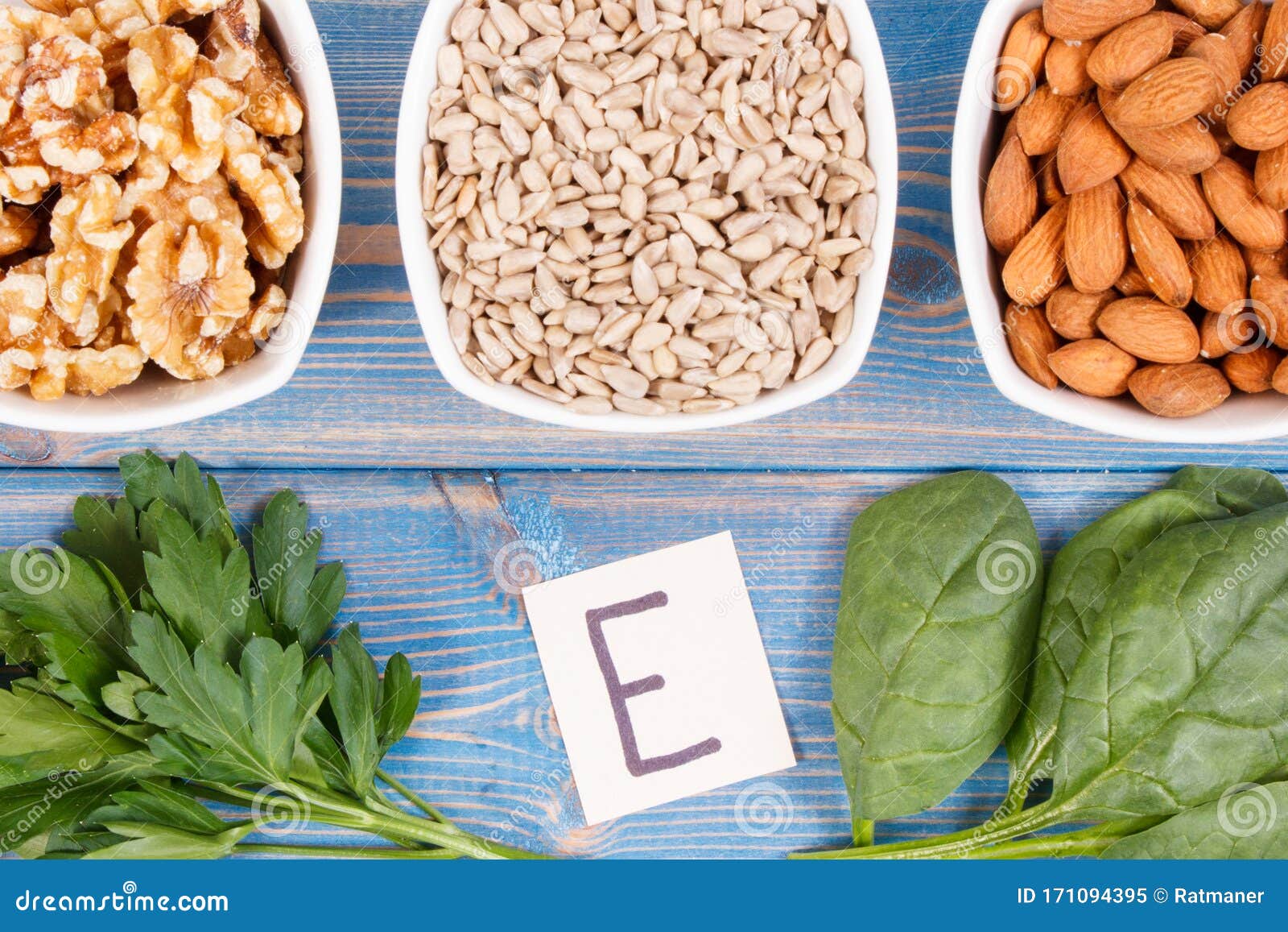 Natuurlijke Producten Ingrediënten Als Bron Vitamine E, Mineralen En Voedingsvezel Stock Afbeelding - Image of mineralen: