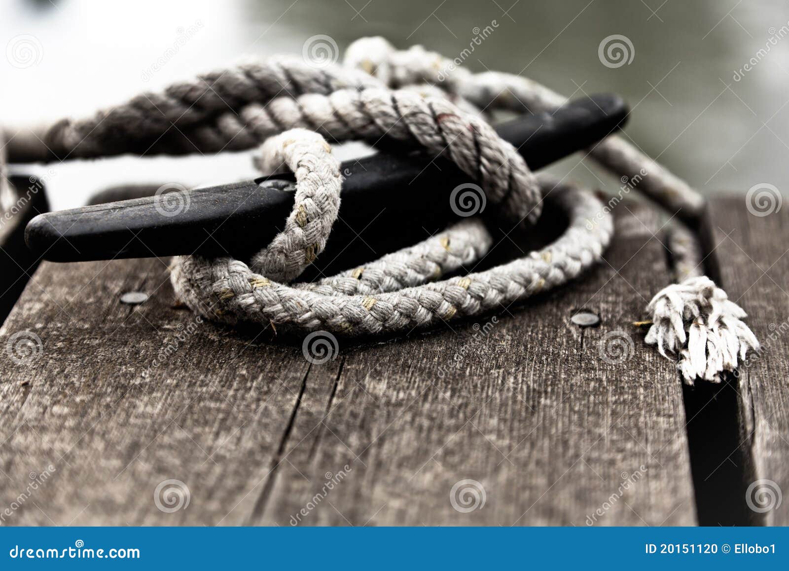 nautical rope on the cleat.