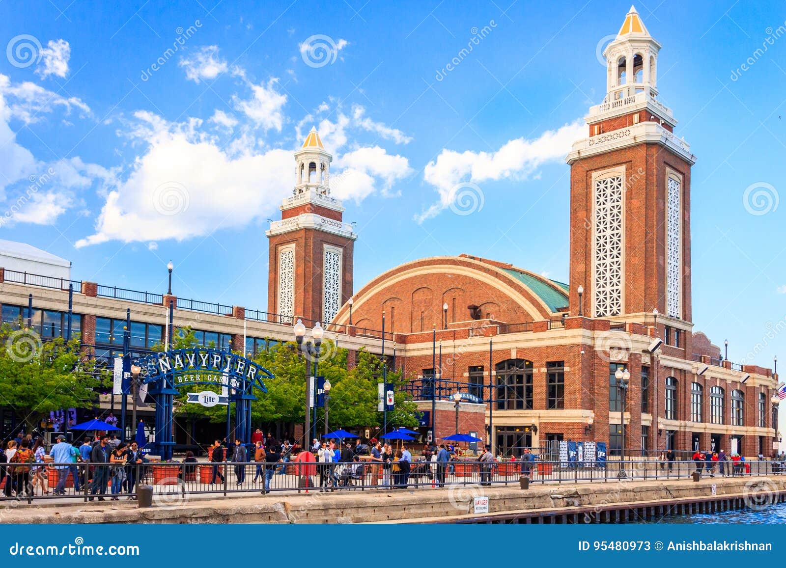 Navy Pier editorial stock photo. Image of pier, downtown 95480973