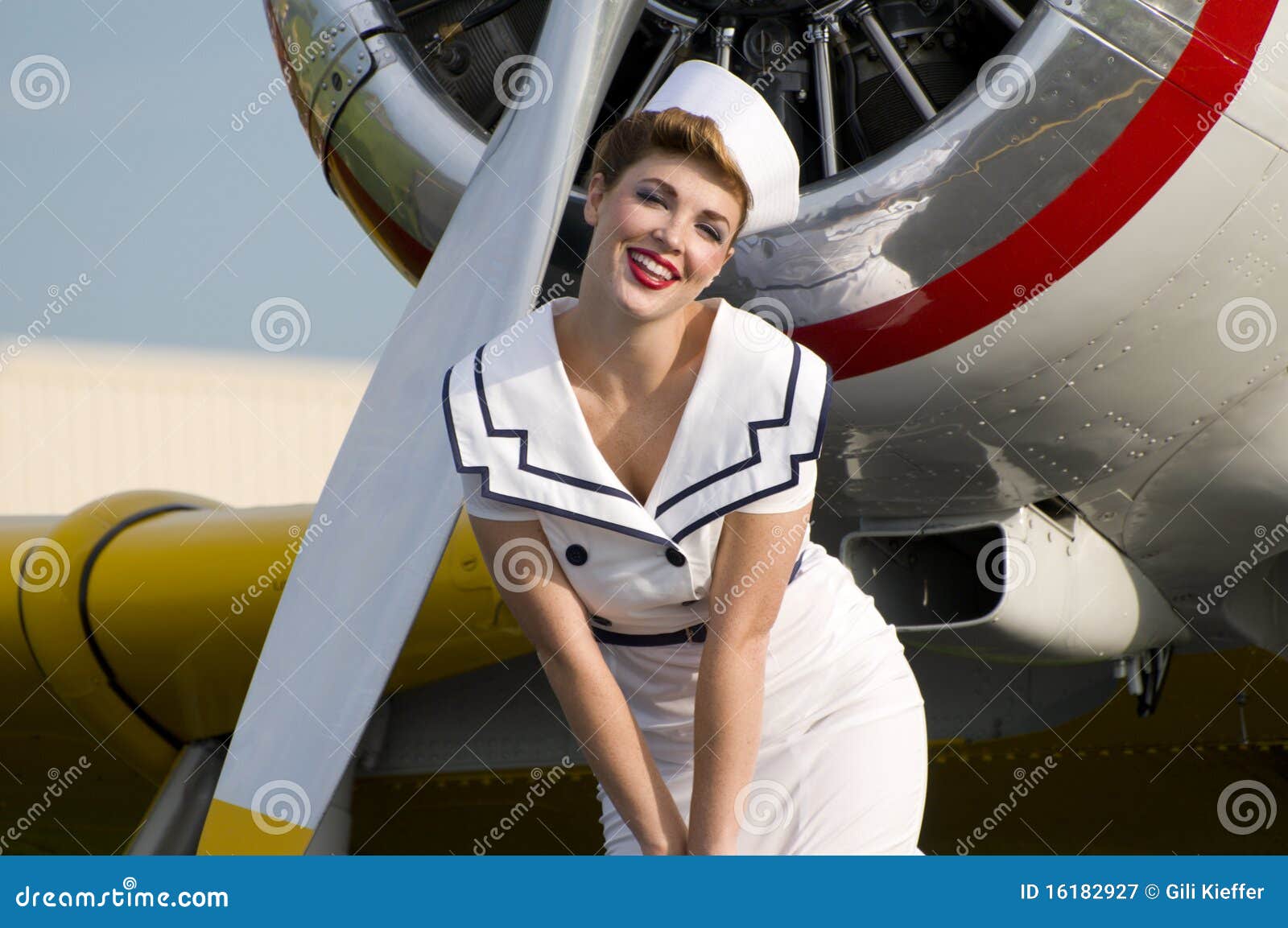Pin up in the navy