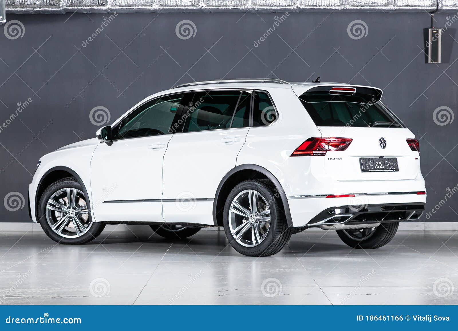 Ndash 15-  2020    Volkswagen Tiguan    -     186461166
