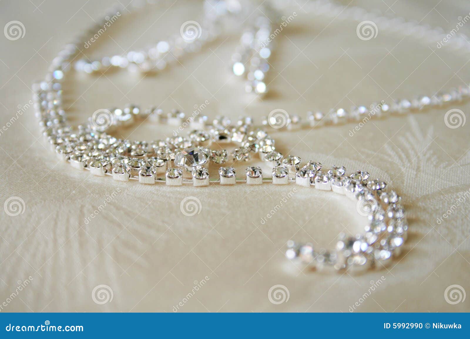 necklace with diamonds