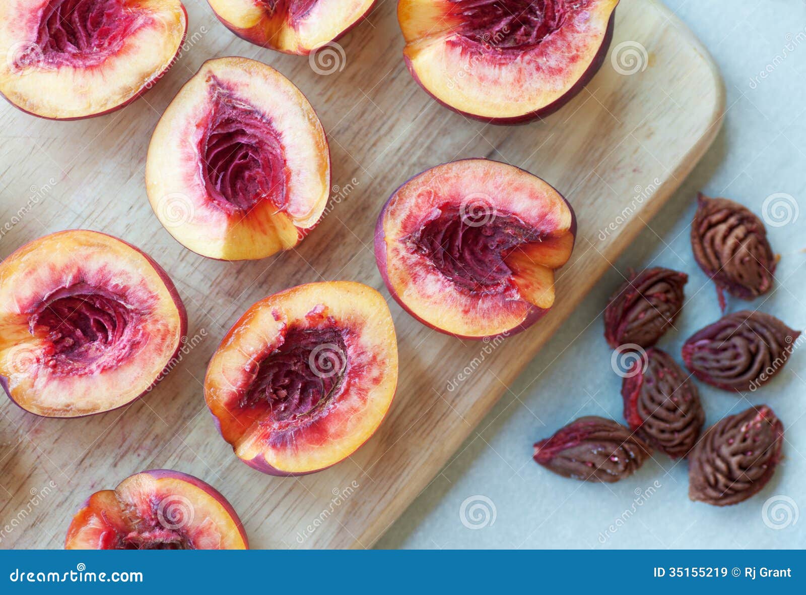 Nectarine Slices stock image. Image of cutting, fresh 35155219