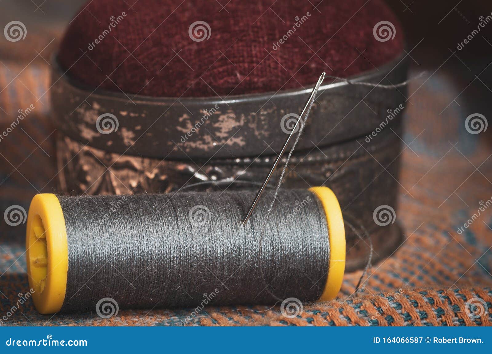 Needle and thread sewing stock image. Image of closeup 164066587