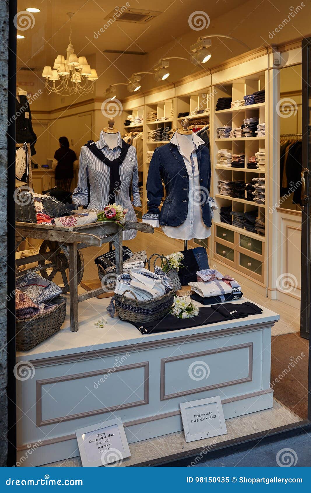 negozi abbigliamento elegante