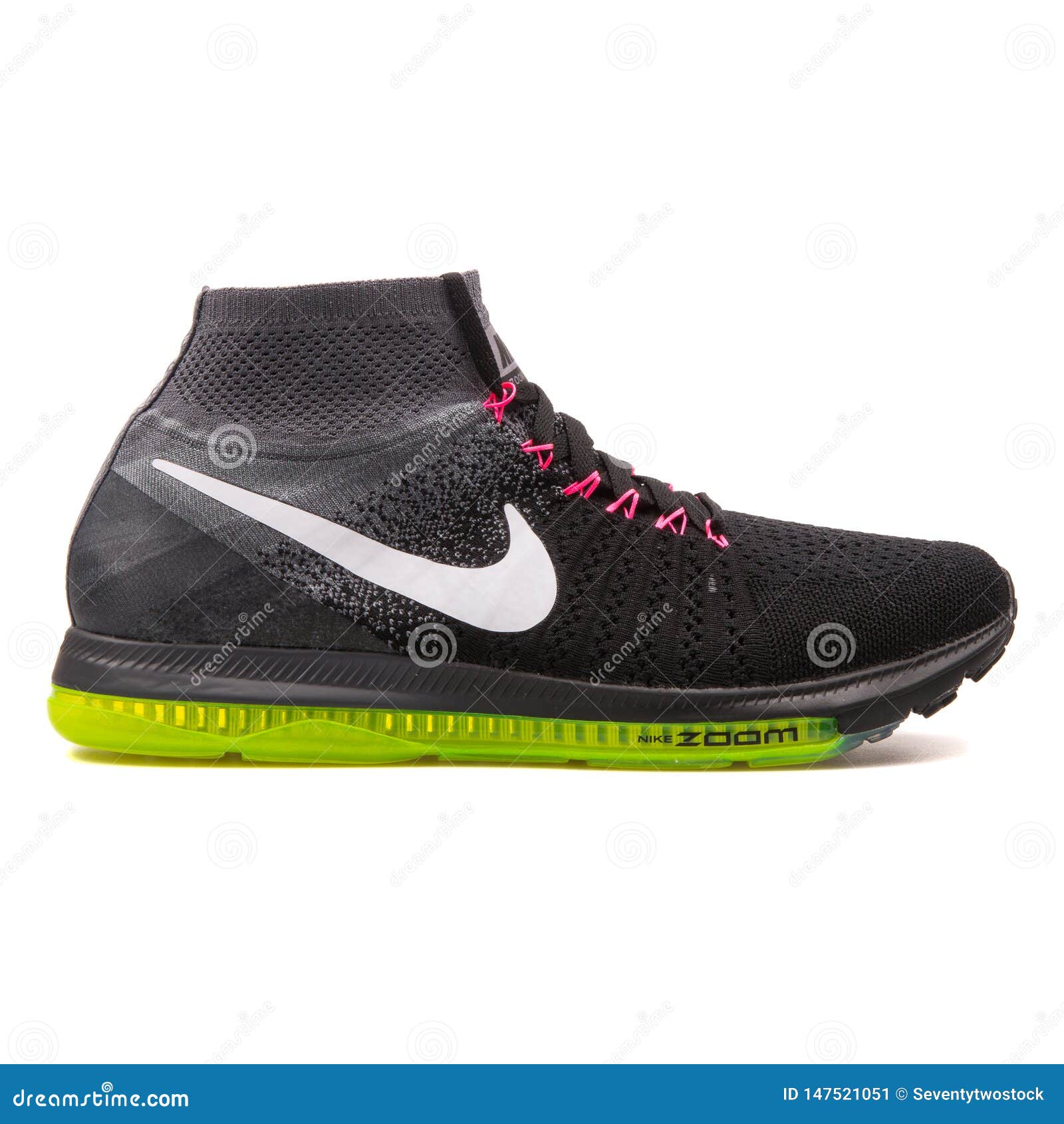 orar sobrina flor Negro De Nike Zoom All Out Flyknit Y Zapatilla De Deporte Gris Foto  editorial - Imagen de todos, retrocesos: 147521051