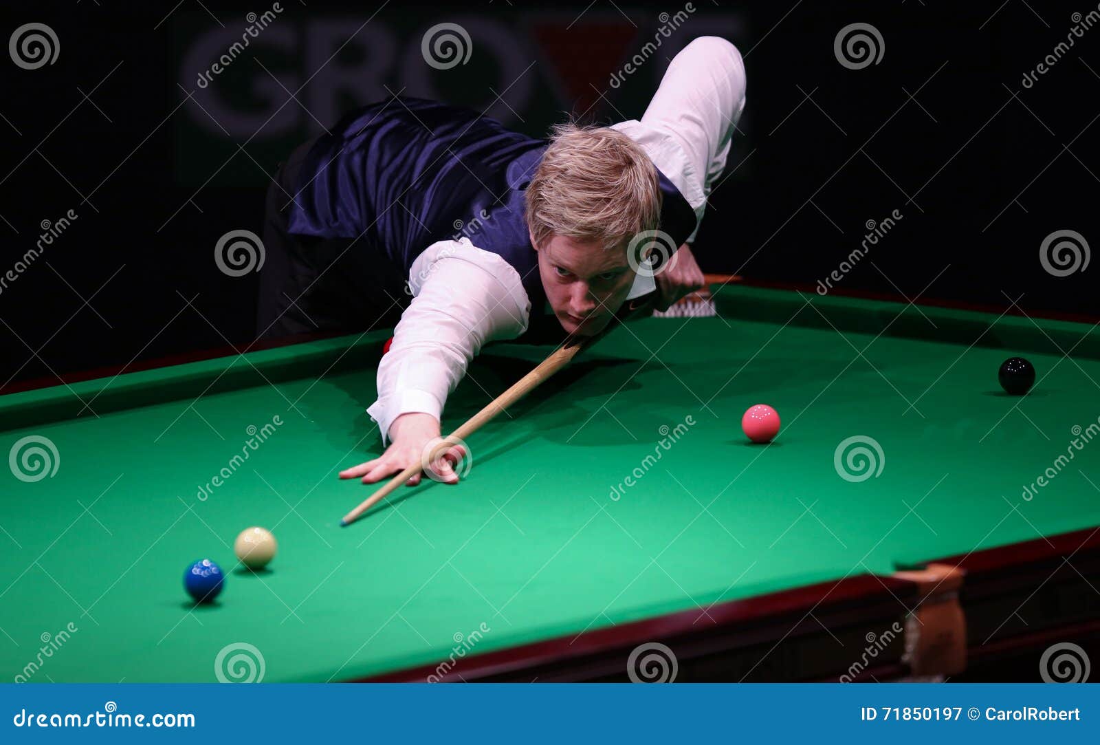 Neil Robertson Plays Friendly Tournament in Bucharest Editorial Photography 
