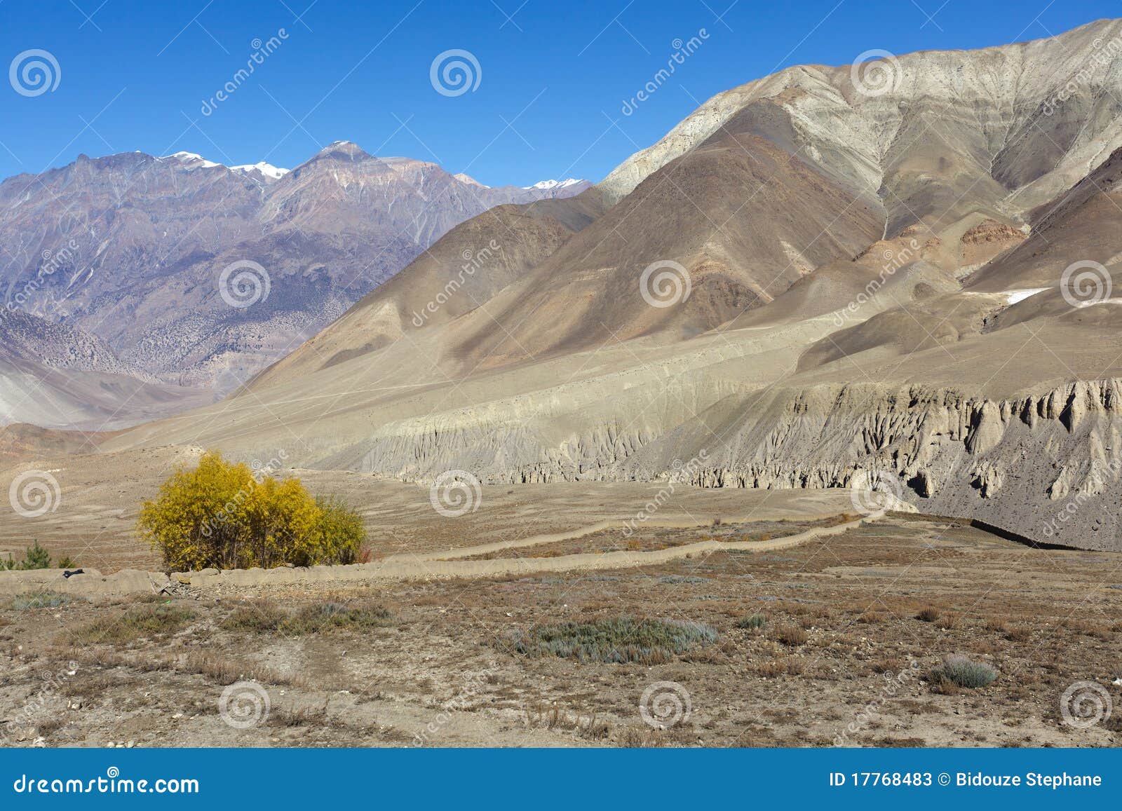 nepal arid mountains