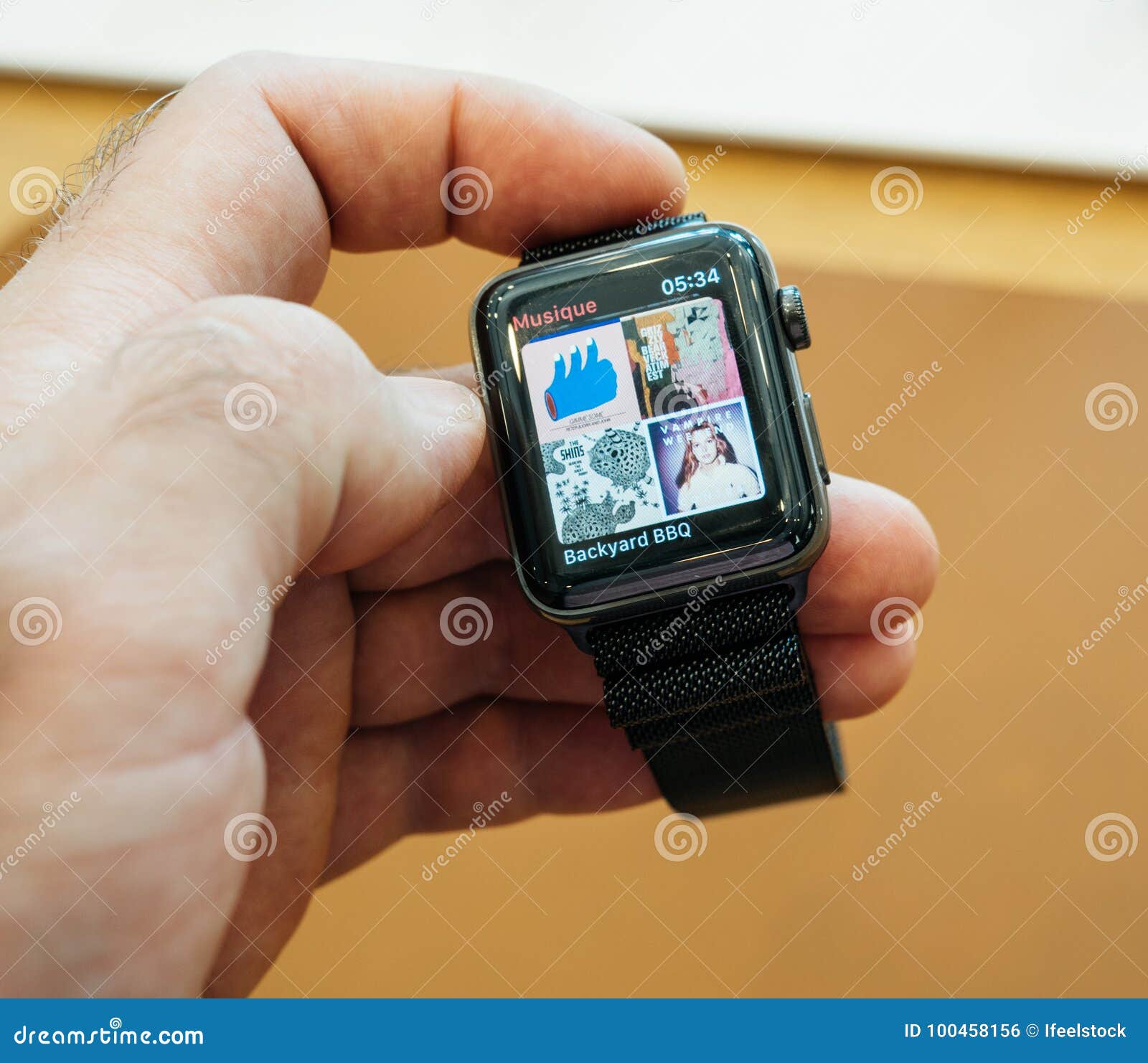 New Apple Watch Series 3 Itunes Listen To Music Over Cellualr Editorial Photo - Image of digital