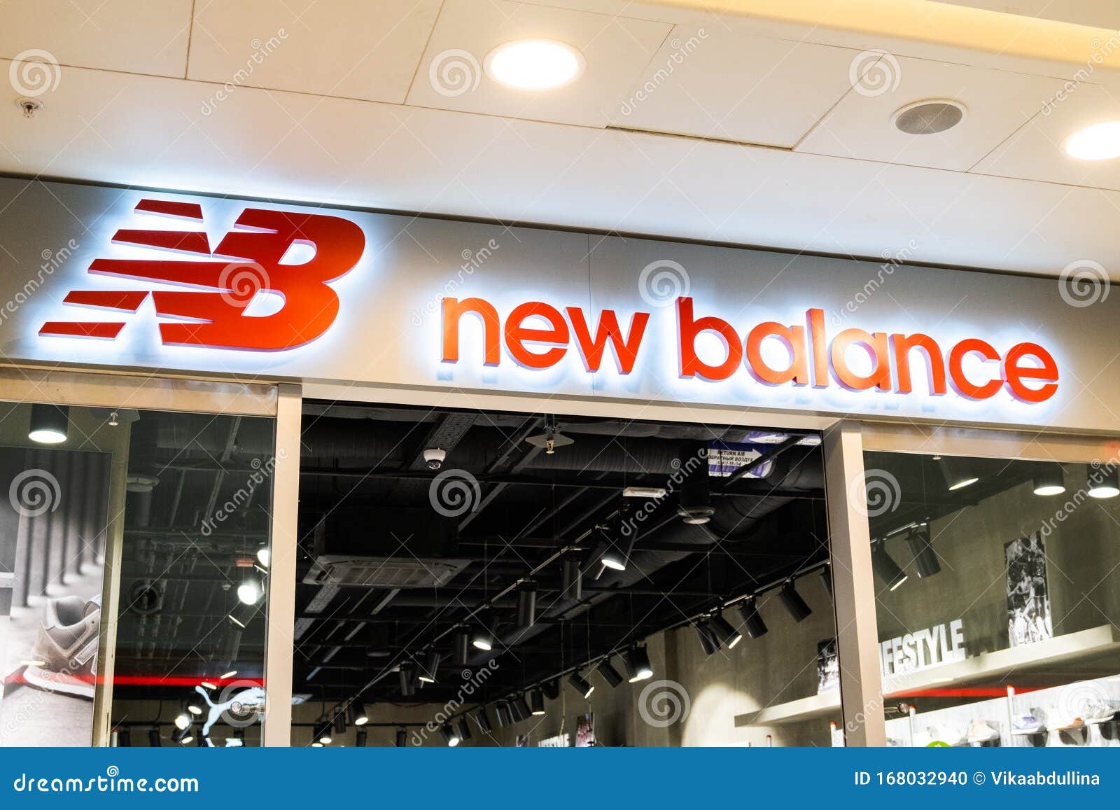 new balance store boston