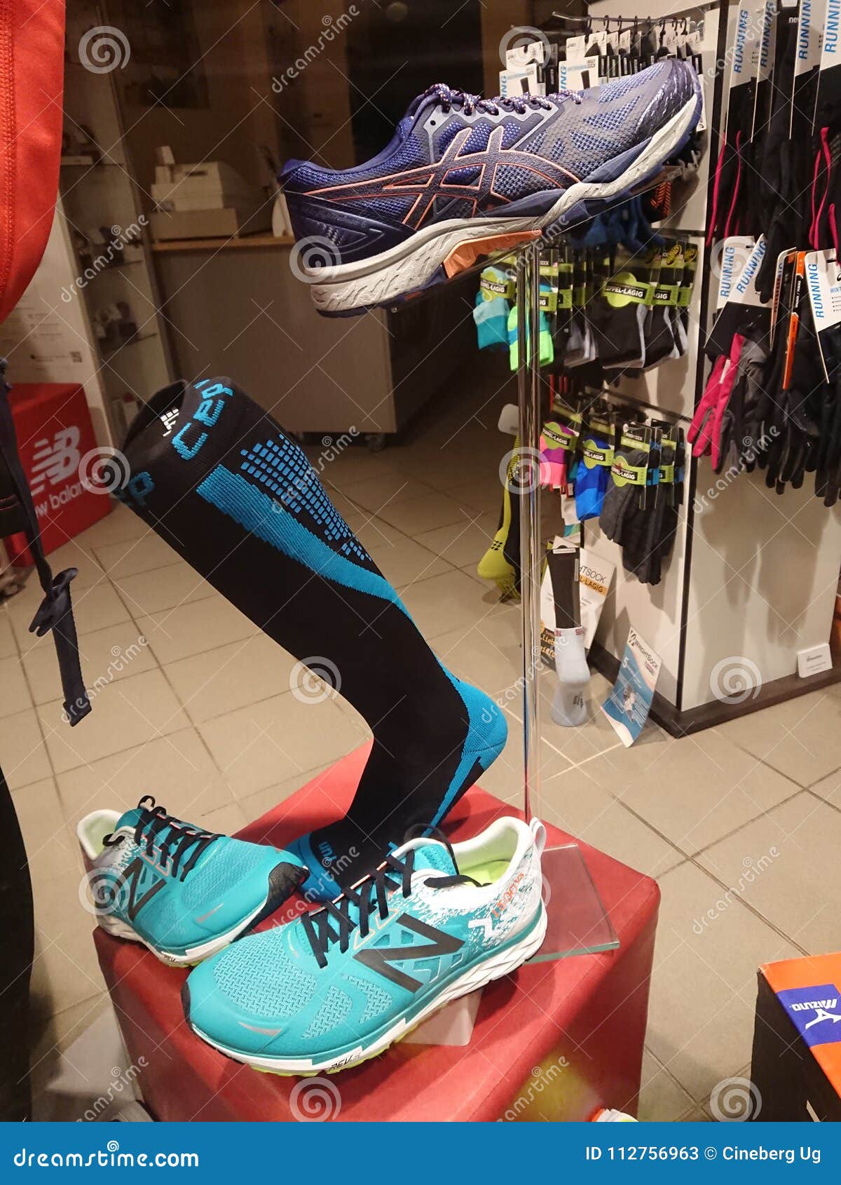 new balance running store