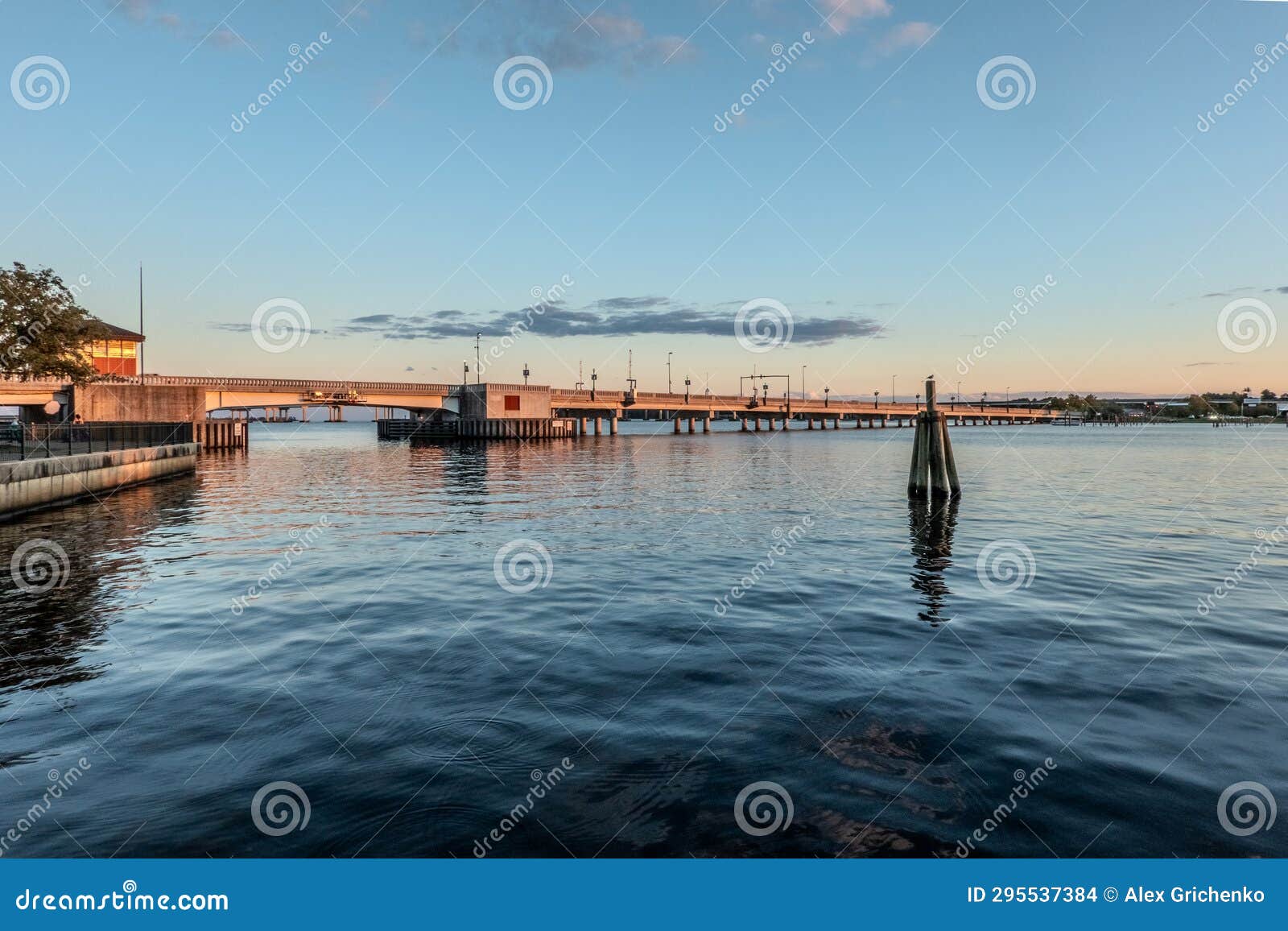 New Bern North Carolina Town Riverfront Scenes Stock Photo Image of explore, neuse 295537384