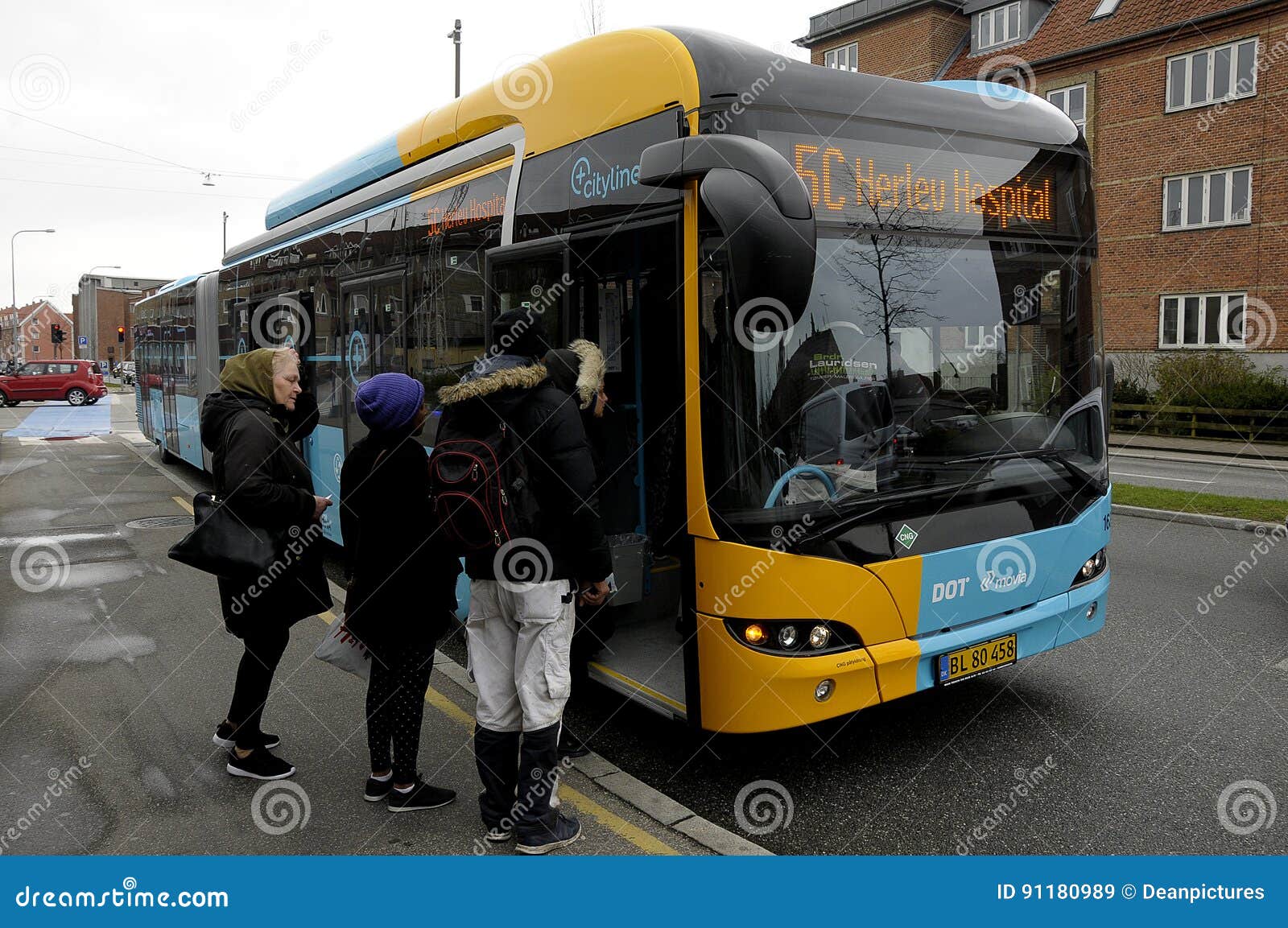 NEW BUS CITY LINE 5C editorial stock image. Image of finanse - 91180989
