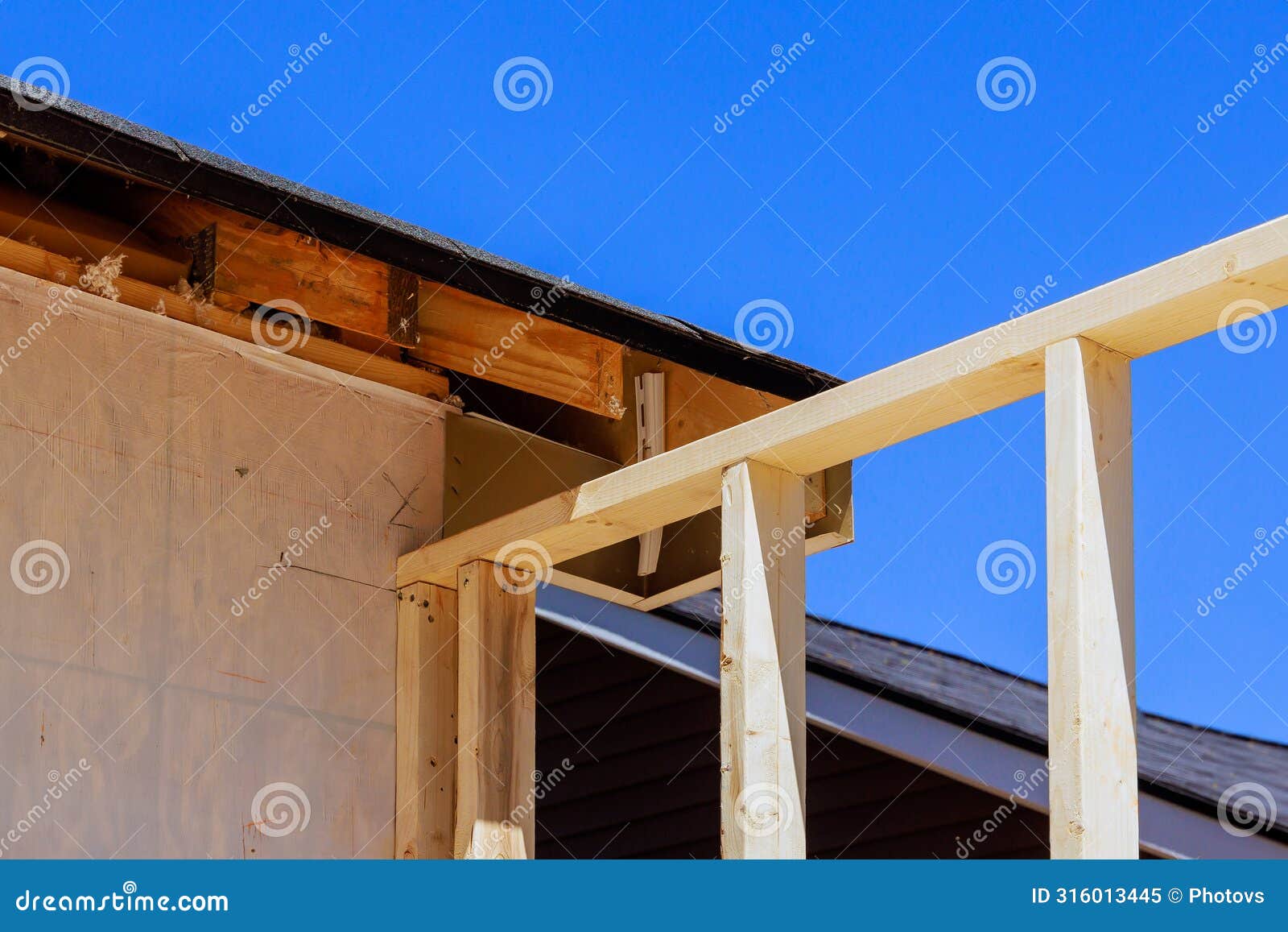 During New Construction Home Improvement Unfinished Framing Beams ...