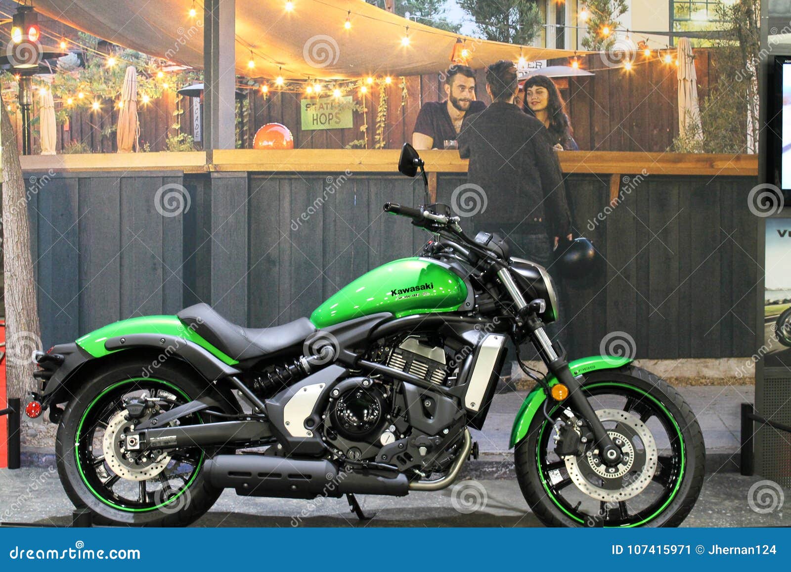 Penelope alien Tordenvejr New Cool Kawasaki Cruiser Motorcycle Editorial Photo - Image of equipped,  contemporary: 107415971