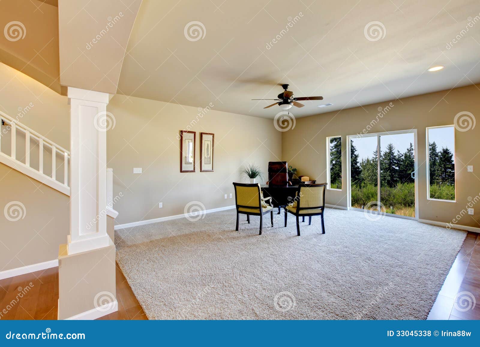 New Empty Room With Beige Carpet. Stock Photo Image of residential, empty 33045338