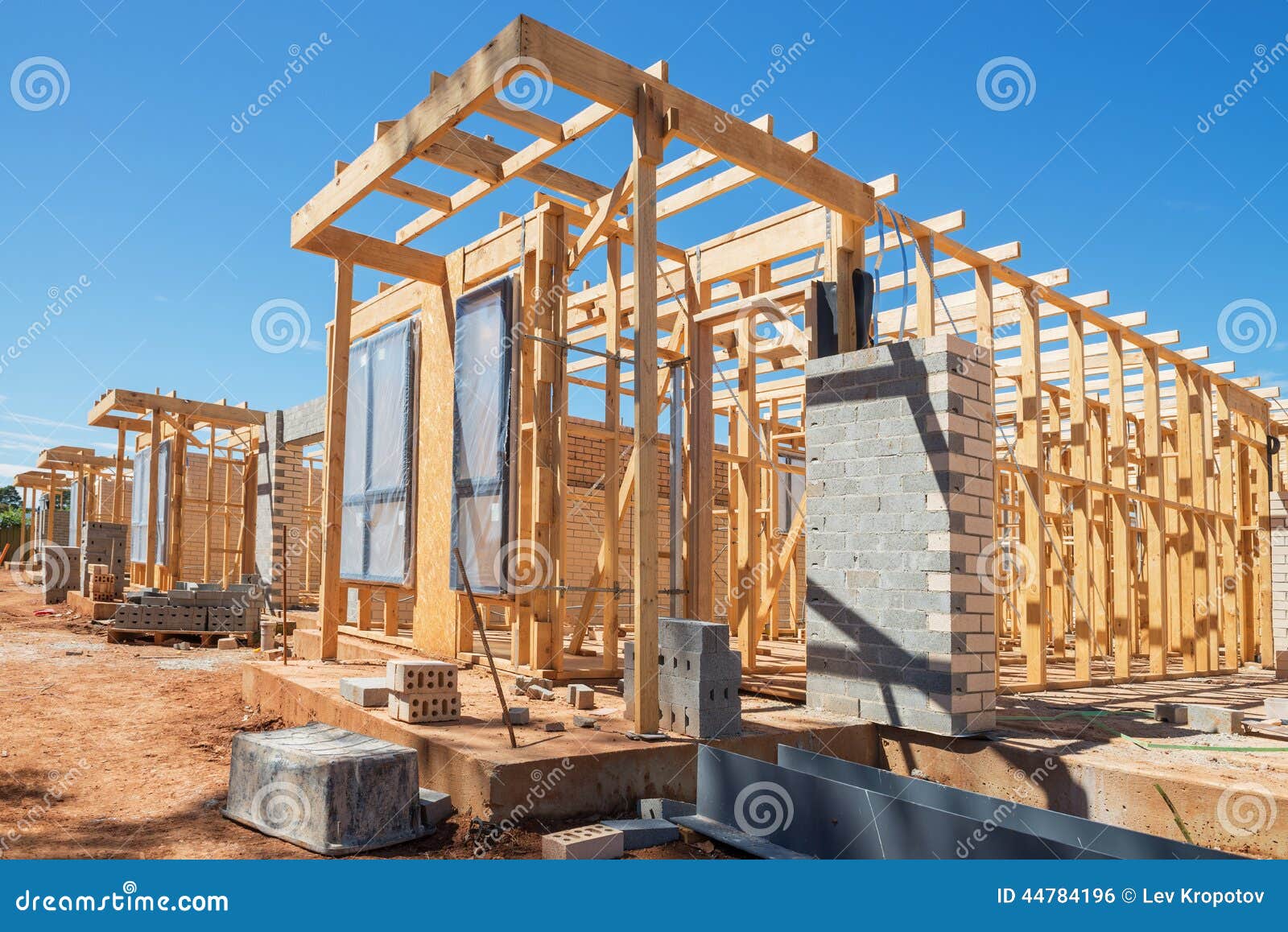 New homes construction stock photo. Image of garage, renovation 44784196