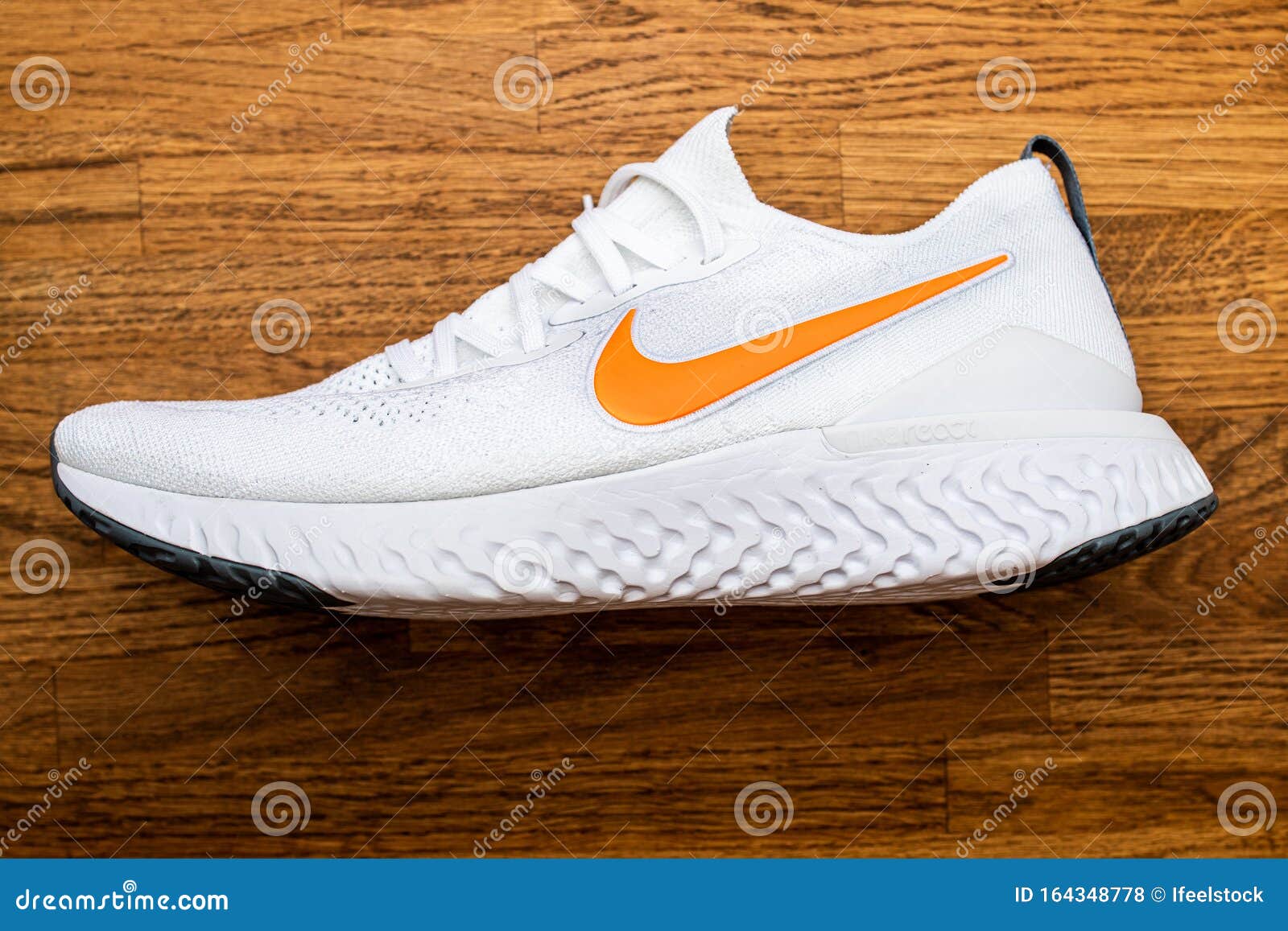 new nike epic react flyknit