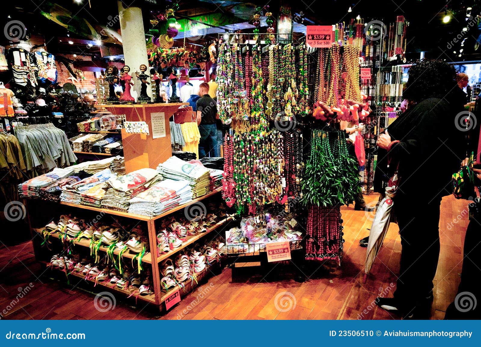 New Orleans- Souvenir Shop editorial image. Image of tourism - 23506510