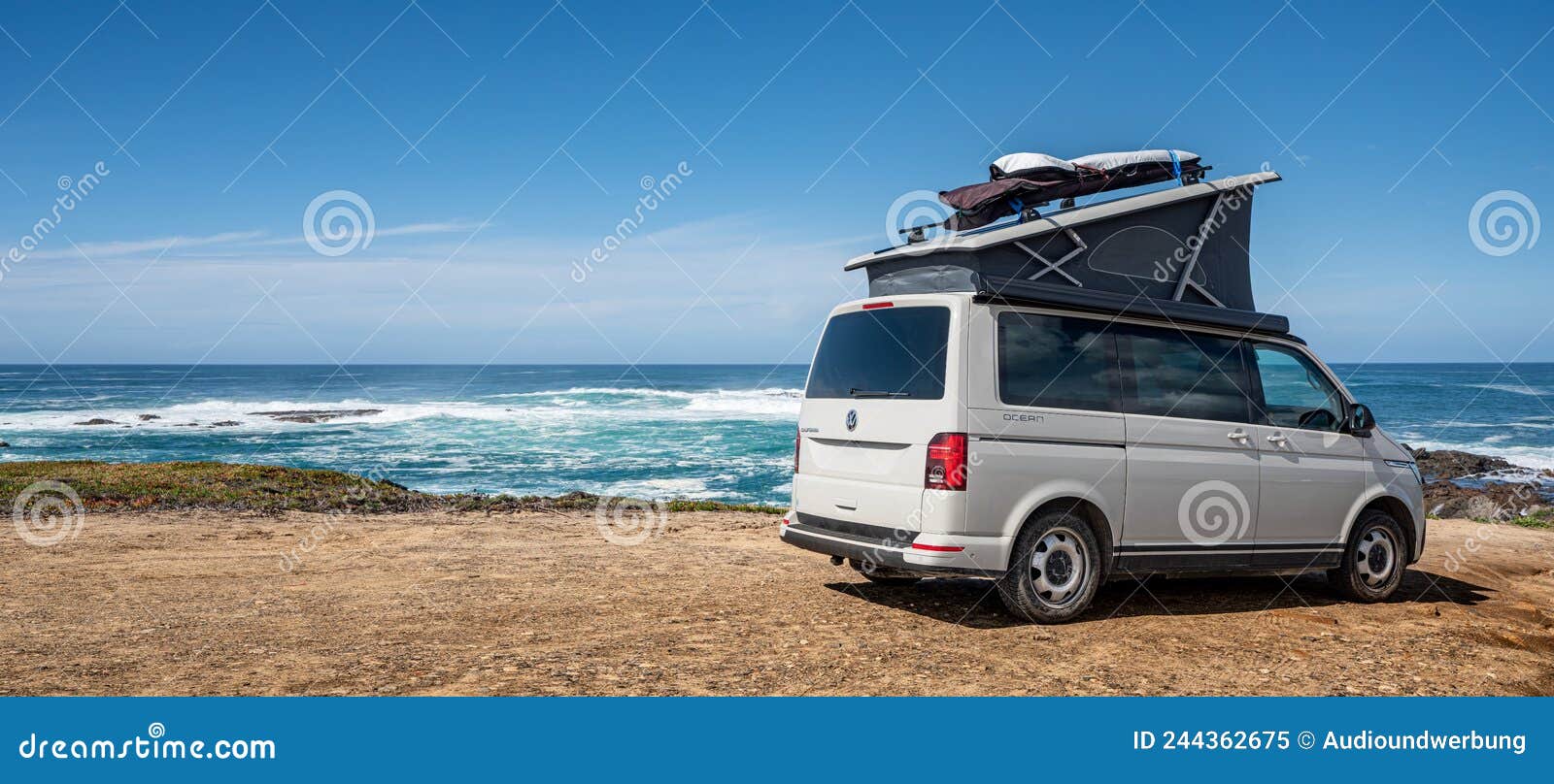 Missionær Trin konkurrenter The New 2021 Volkswagen VW Transporter Camping Van T6.1 California Ocean in  the Coastal Nature Editorial Image - Image of conversion, transportation:  244362675