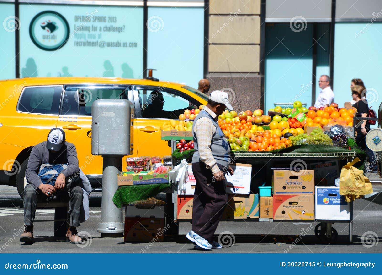 New York City Fruit Stand editorial image. Image of oranges 30328745