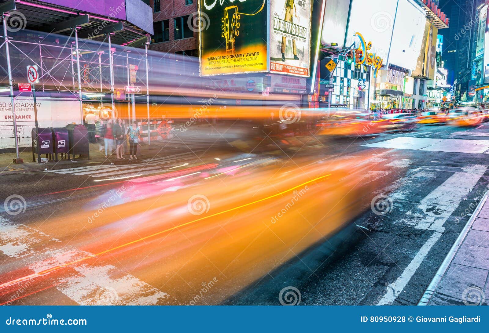 What other cities than New York use yellow cabs?