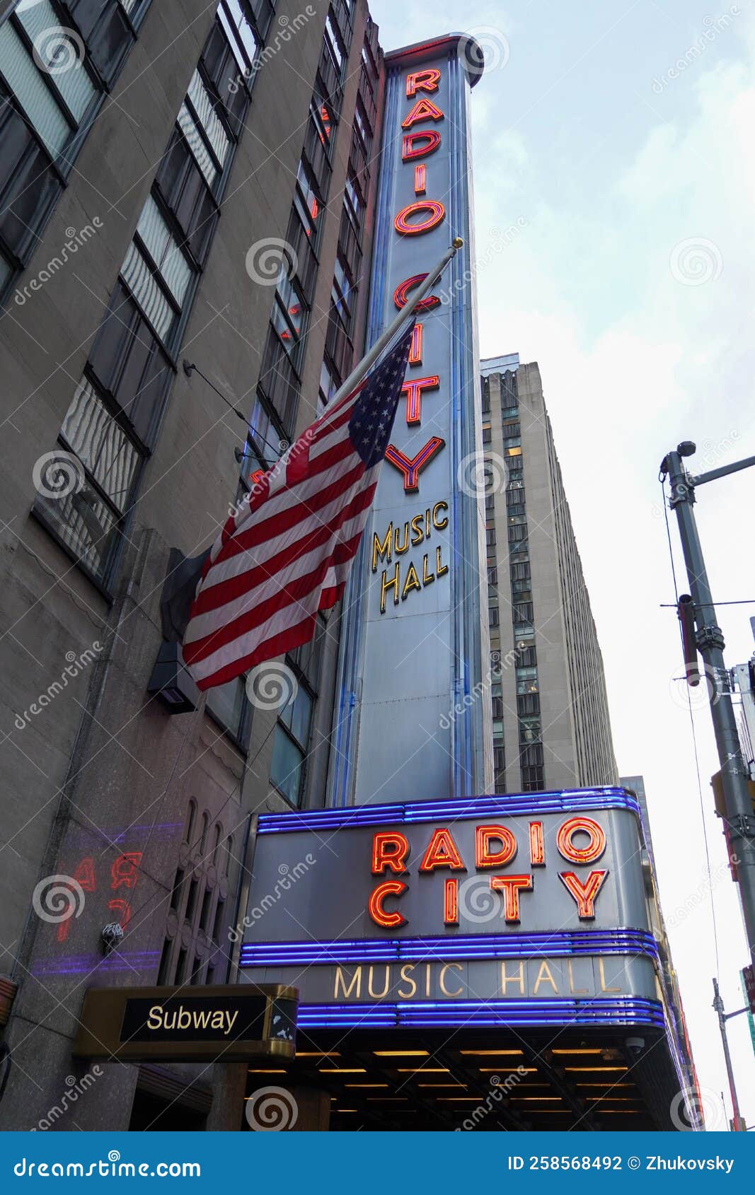 New York City Landmark, Radio City Music Hall in Rockefeller Center ...