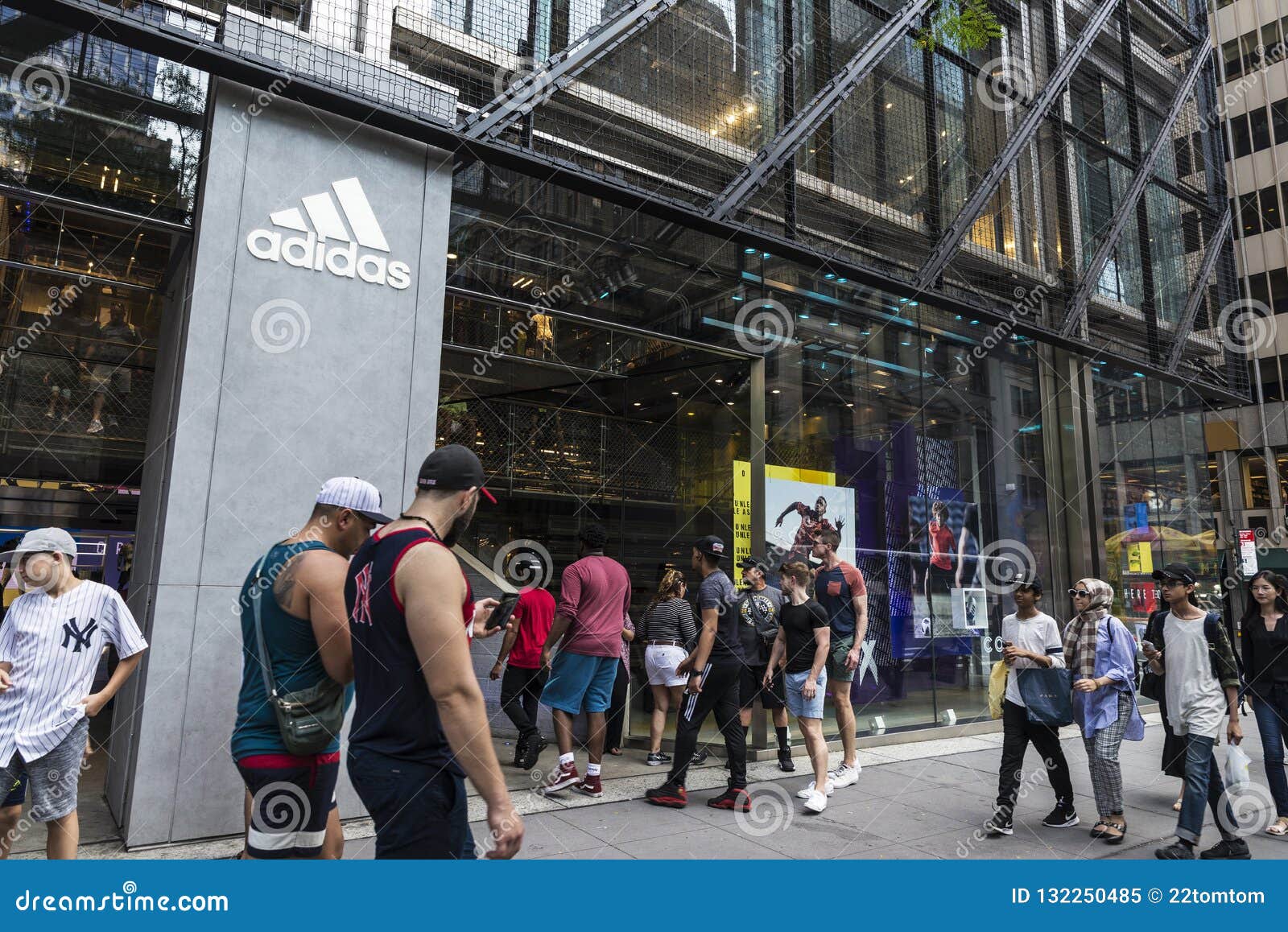 adidas store in manhattan