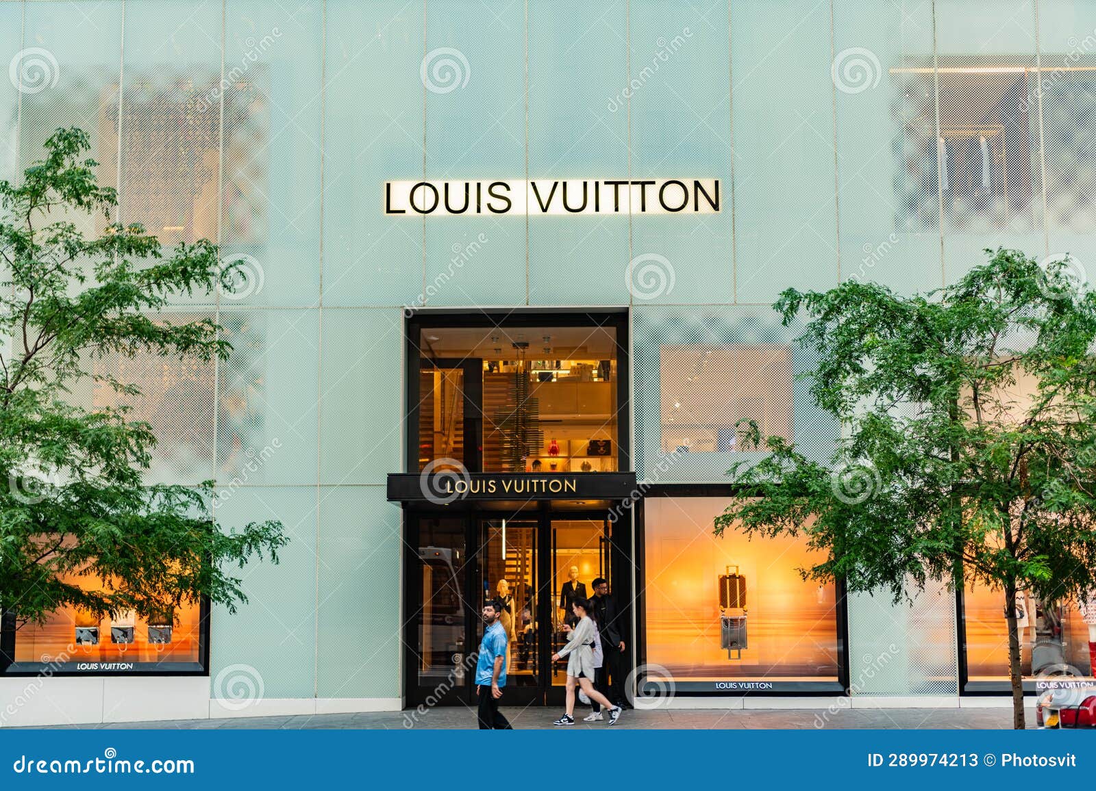 Louis Vuitton store facade, Fifth Avenue, New York City, USA Stock