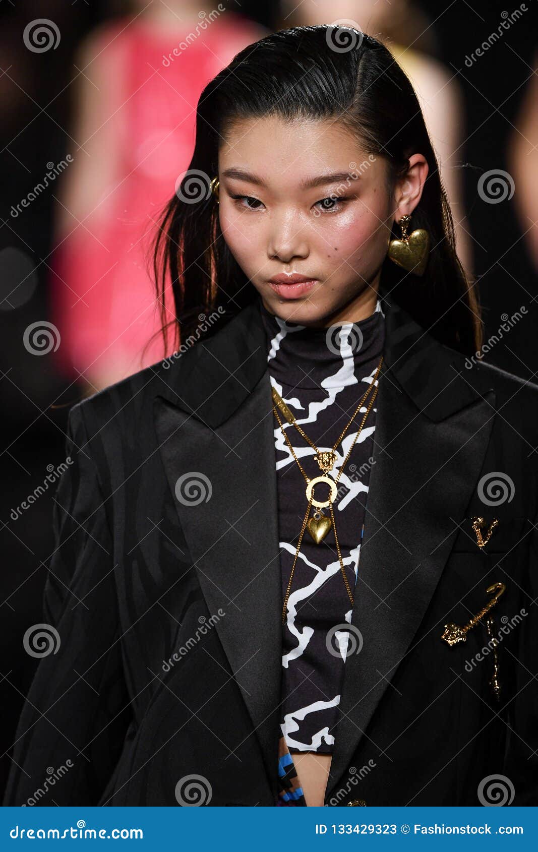 Yoon Young Bae Walks the Runway at the Versace Pre-Fall 2019 Collection ...