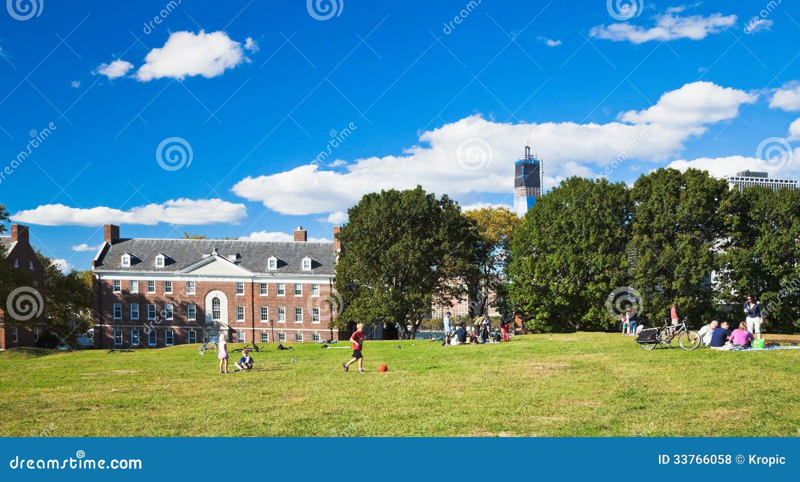 NEW YORK GouverneurInsel Redaktionelles Stockfoto Bild von fort, park 33766058