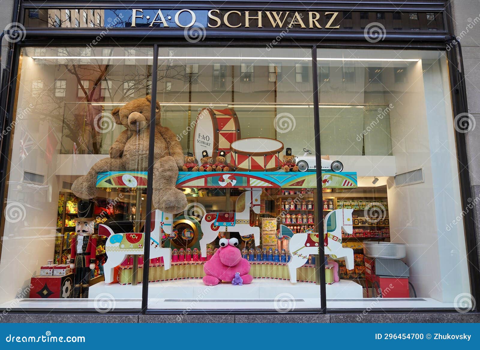 FAO Schwarz, a New York institution