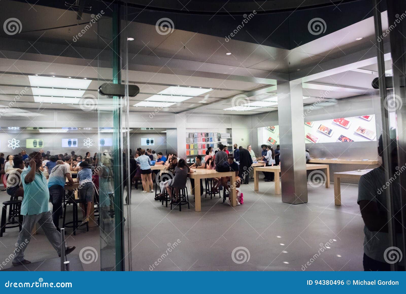 Apple Store In Nyc Editorial Photo Image Of Showroom 94380496