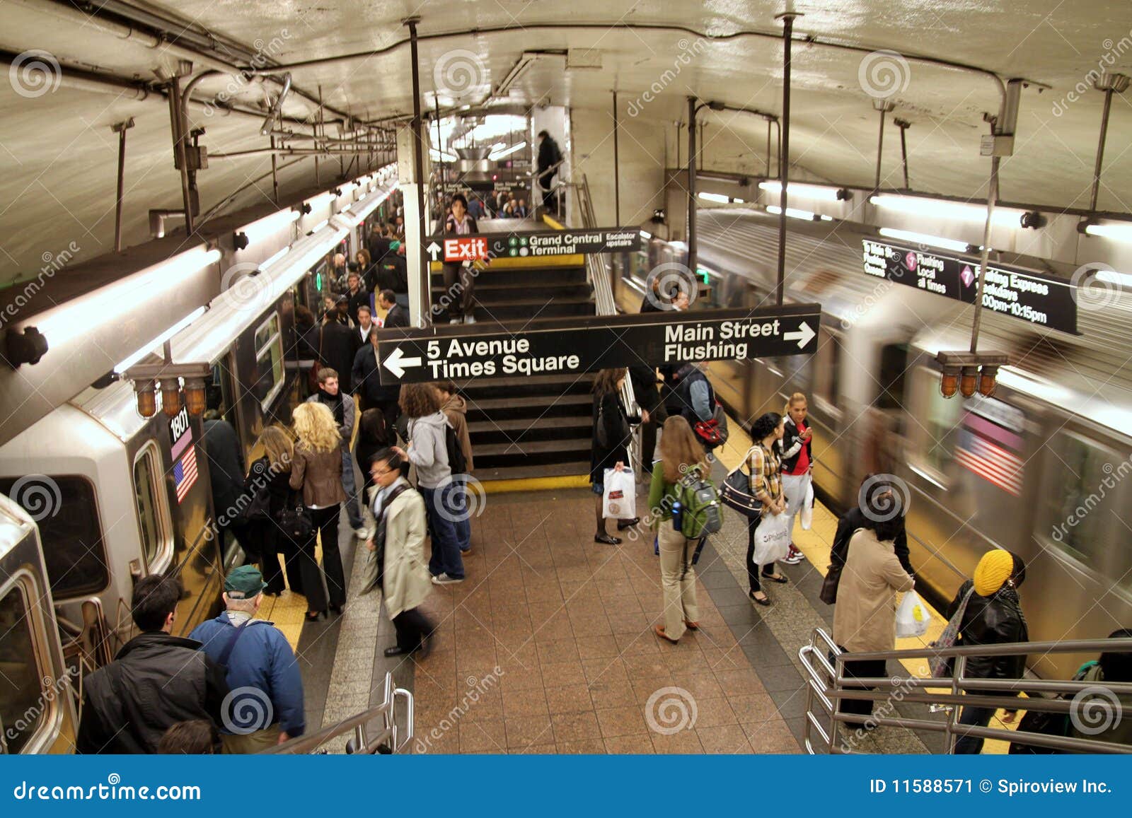 new york subway station new york subway station