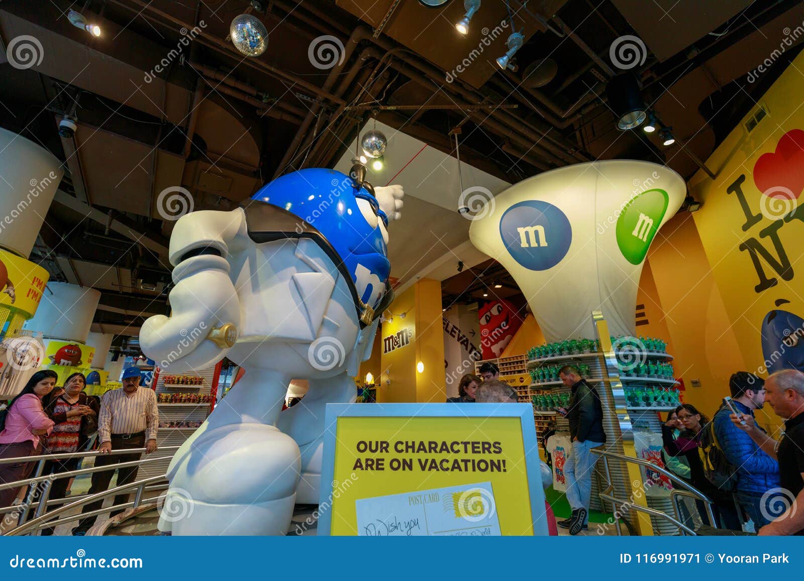 NYC ♥ NYC: M&M's World Store in Times Square